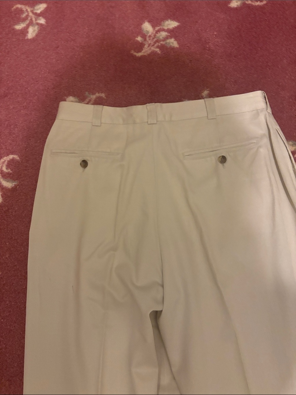 Perry Ellis Men's Pleated Chinos in Light Cream - Picture 3 of 12